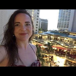 Meet your Posher, Haylee
